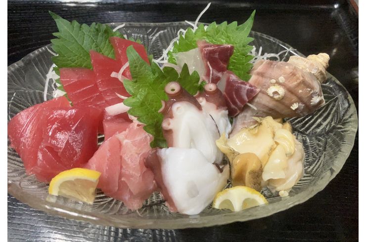 刺身盛り合わせ