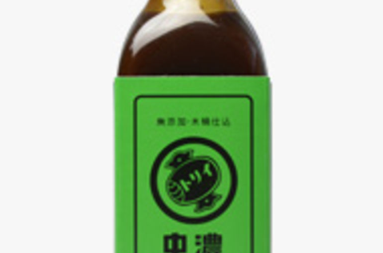 地元の美味しいソースで揚げ物を