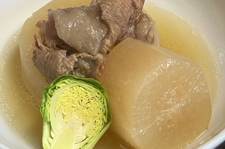 ことしの初マグロにトロトロの牛筋大根！旬の料理に日本酒は浜松市中央区の魚きくで！